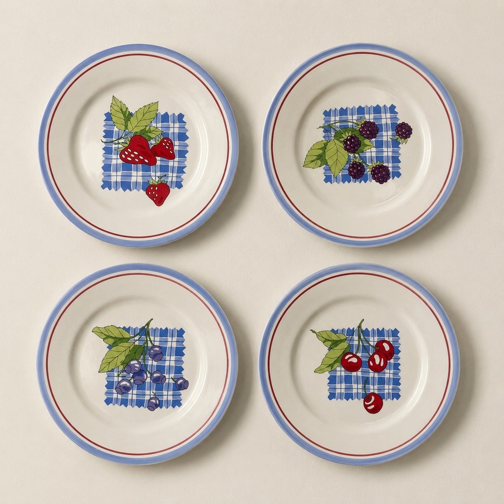 Vintage 90s Crate & Barrel Berry Patch Plate Set of 4 Julia Bullmore  Portugal